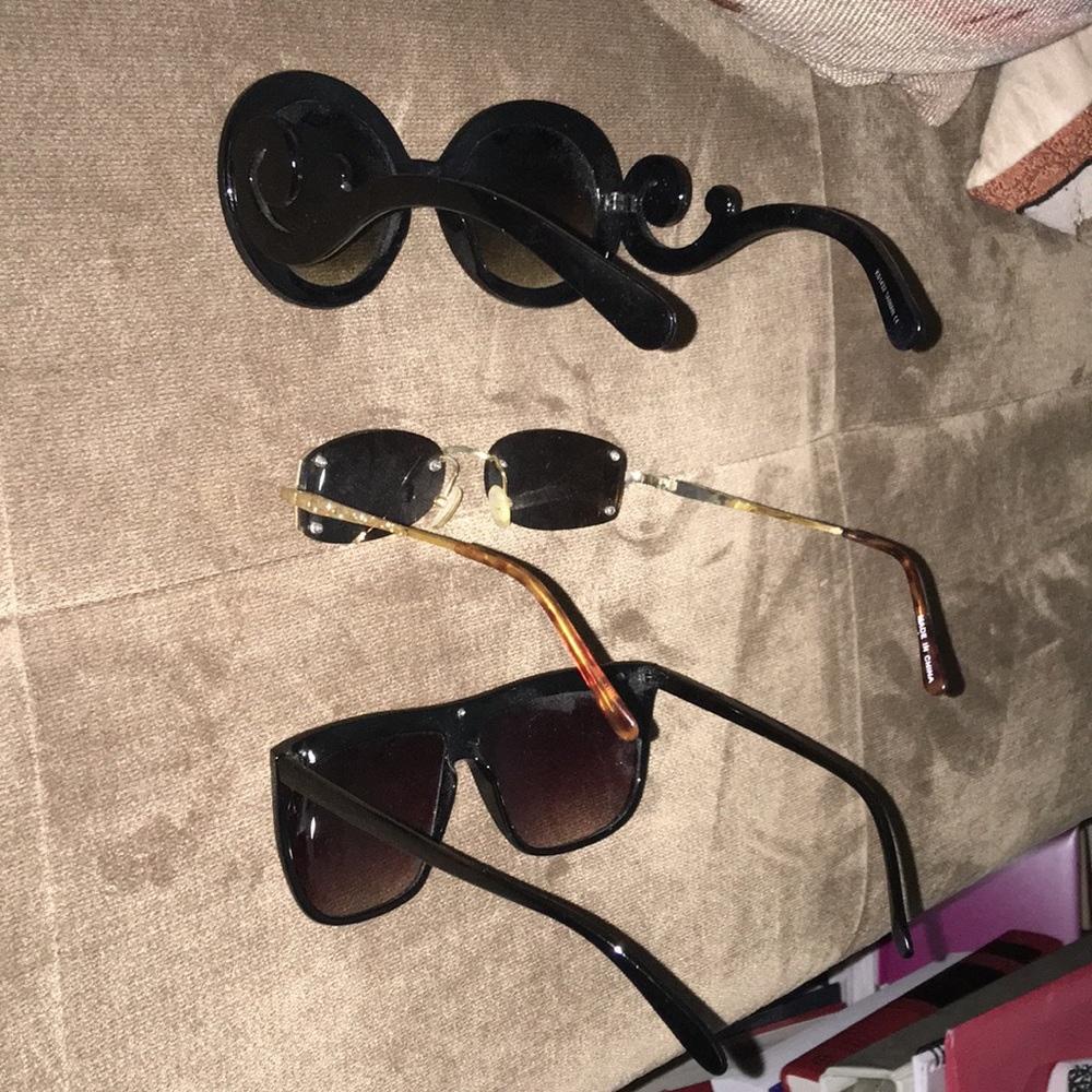 Assorted Random Sunglasses Batch - image 5